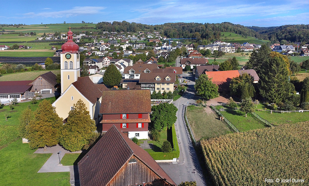 Aesch LU, Kirch und Dorf